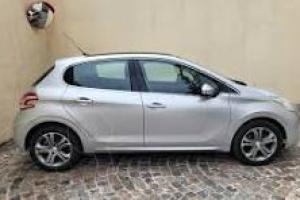 Automotores Sin datos  VENDO PEUGEOT 208